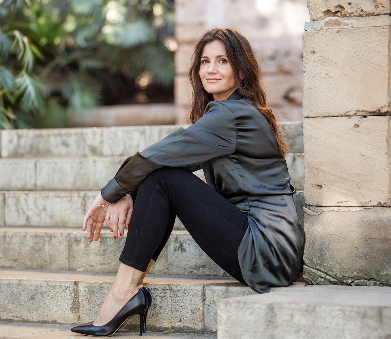 Julia Milner, PhD, explores how habits, leadership and wellbeing show up in real life, beyond rigid routines and theoretical models